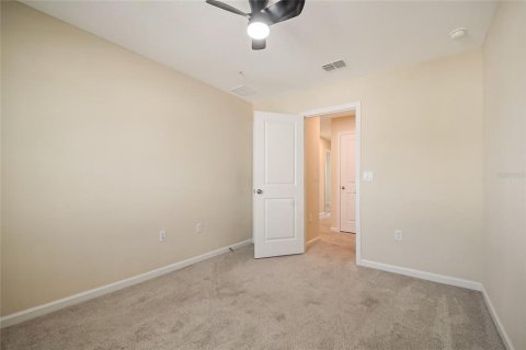 Touwnhouse à vendre à Orlando, Floride: 4 chambres, 151.15 m2 № 2347538 - photo 19