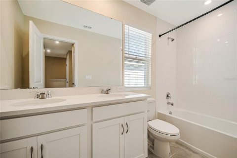 Touwnhouse à vendre à Orlando, Floride: 4 chambres, 151.15 m2 № 2347538 - photo 20
