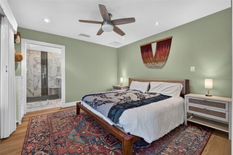Casa en venta en Tampa, Florida, 4 dormitorios, 193.33 m2 № 2431153 - foto 24