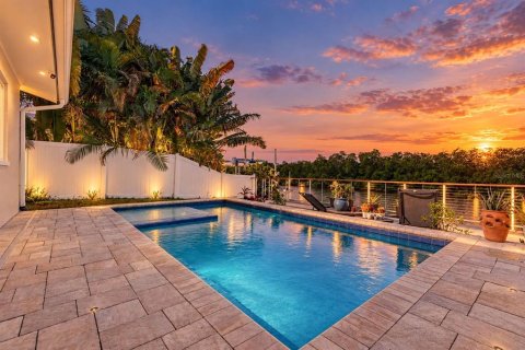 Casa en Tampa, Florida 4 dormitorios, 193.33 m2 № 2431153