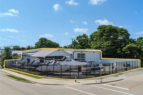 Commercial property in Miami, Florida № 1981826 - photo 2