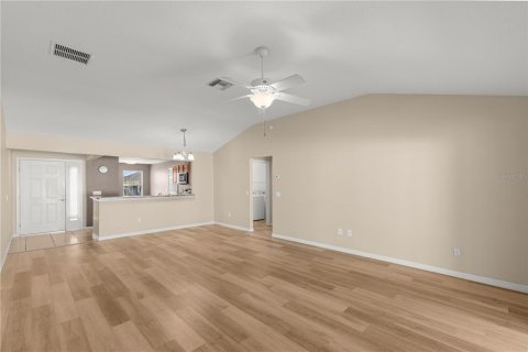Villa ou maison à vendre à Oxford, Floride: 3 chambres, 142.7 m2 № 2399254 - photo 12