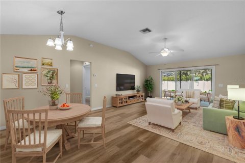 Villa ou maison à vendre à Oxford, Floride: 3 chambres, 142.7 m2 № 2399254 - photo 7