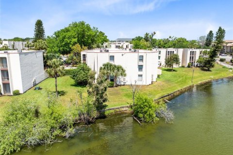 Condominio en venta en Altamonte Springs, Florida, 2 dormitorios, 116.31 m2 № 1620519 - foto 1