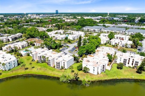 Condominio en venta en Altamonte Springs, Florida, 2 dormitorios, 116.31 m2 № 1620519 - foto 3