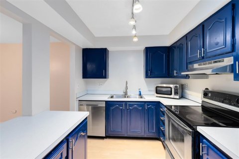 Condominio en venta en Altamonte Springs, Florida, 2 dormitorios, 116.31 m2 № 1620519 - foto 7