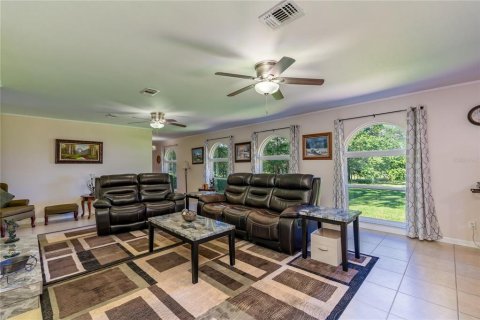 Villa ou maison à vendre à Melrose, Floride: 4 chambres, 187.66 m2 № 1856065 - photo 22
