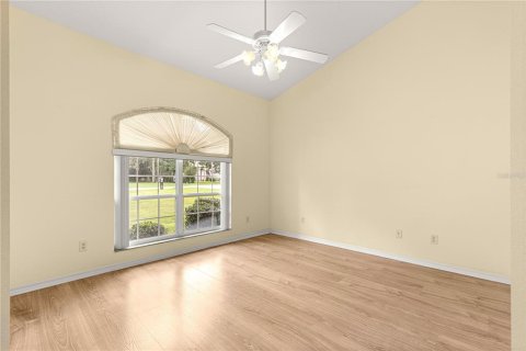 House in Ocala, Florida 3 bedrooms, 188.22 sq.m. № 1884028 - photo 4