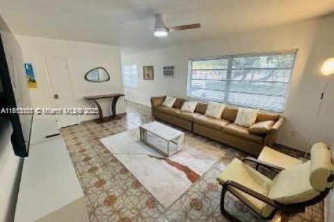 Copropriété à vendre à Miami Beach, Floride: 2 chambres, 83.61 m2 № 1968766 - photo 5