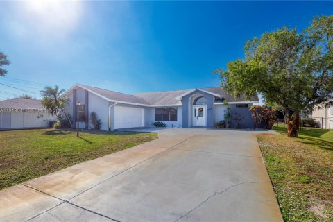 Casa en venta en Port St. Lucie, Florida, 3 dormitorios, 169.73 m2 № 1989634 - foto 9