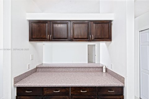 Casa en venta en Port St. Lucie, Florida, 3 dormitorios, 169.73 m2 № 1989634 - foto 23