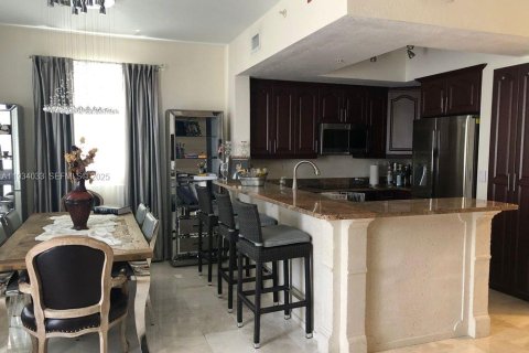 Condominio en alquiler en Miami, Florida, 3 dormitorios, 126.72 m2 № 1992773 - foto 7