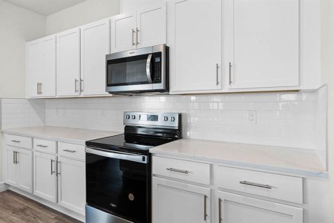 House in Lakeland, Florida 5 bedrooms, 231.33 sq.m. № 1652289 - photo 8