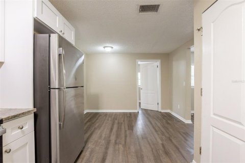 Villa ou maison à vendre à Tampa, Floride: 3 chambres, 95.32 m2 № 2145322 - photo 9