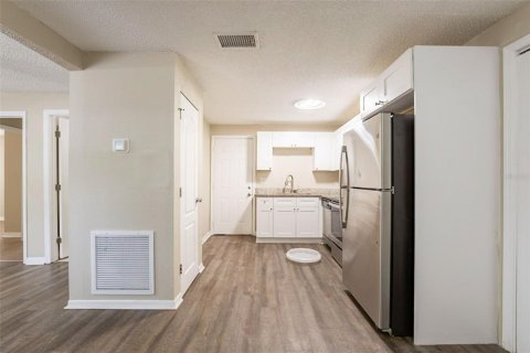 Villa ou maison à vendre à Tampa, Floride: 3 chambres, 95.32 m2 № 2145322 - photo 6