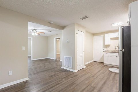 Villa ou maison à vendre à Tampa, Floride: 3 chambres, 95.32 m2 № 2145322 - photo 7