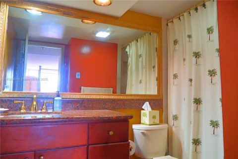 Copropriété à louer à Miami, Floride: 1 chambre, 78.04 m2 № 1877659 - photo 4