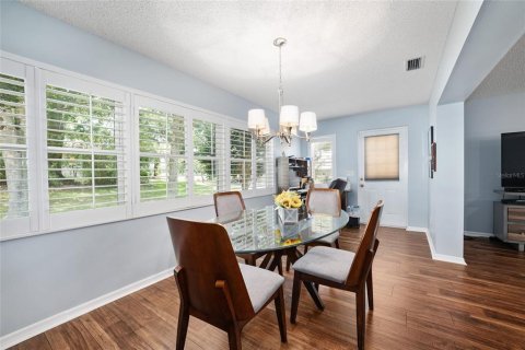 House in Ocala, Florida 2 bedrooms, 162.39 sq.m. № 2226586 - photo 11