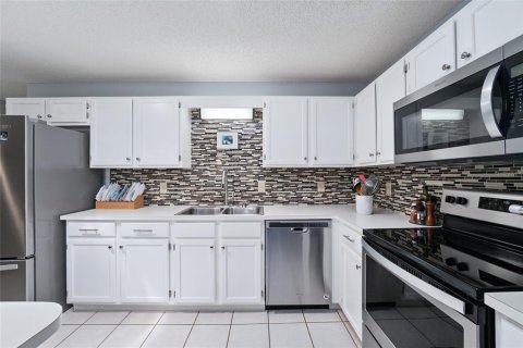House in Ocala, Florida 2 bedrooms, 162.39 sq.m. № 2226586 - photo 15