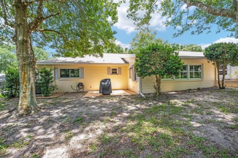 House in Ocala, Florida 2 bedrooms, 162.39 sq.m. № 2226586 - photo 27