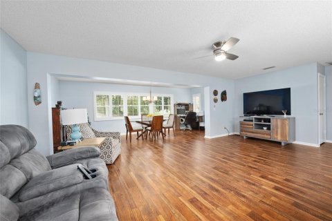 House in Ocala, Florida 2 bedrooms, 162.39 sq.m. № 2226586 - photo 8