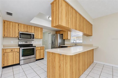 Casa en venta en Tampa, Florida, 3 dormitorios, 151.43 m2 № 2383892 - foto 17