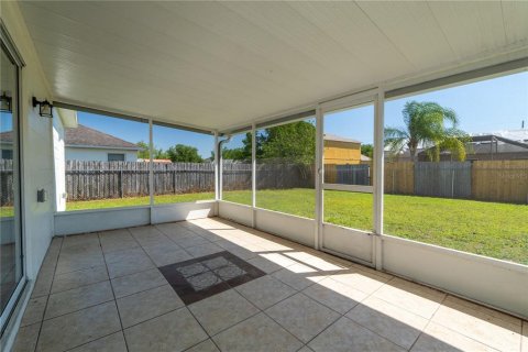House in Kissimmee, Florida 3 bedrooms, 123.75 sq.m. № 1629671 - photo 22