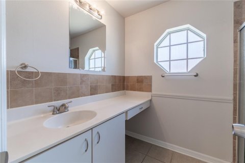 House in Kissimmee, Florida 3 bedrooms, 123.75 sq.m. № 1629671 - photo 13