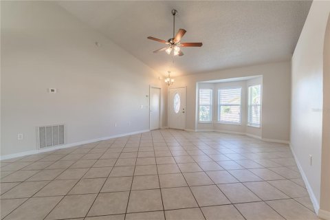 House in Kissimmee, Florida 3 bedrooms, 123.75 sq.m. № 1629671 - photo 5