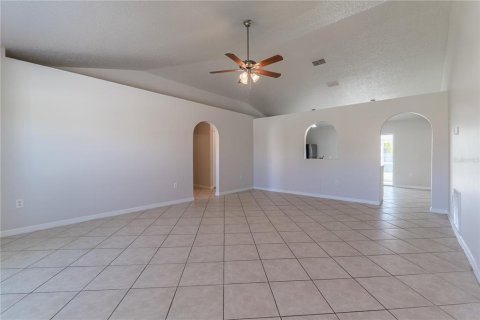 House in Kissimmee, Florida 3 bedrooms, 123.75 sq.m. № 1629671 - photo 4