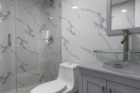 Copropriété à vendre à Miami, Floride: 2 chambres, 100.61 m2 № 1976739 - photo 8