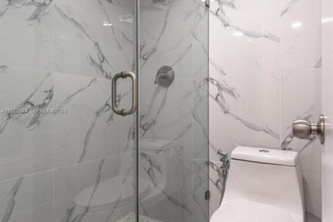 Copropriété à vendre à Miami, Floride: 2 chambres, 100.61 m2 № 1976739 - photo 14