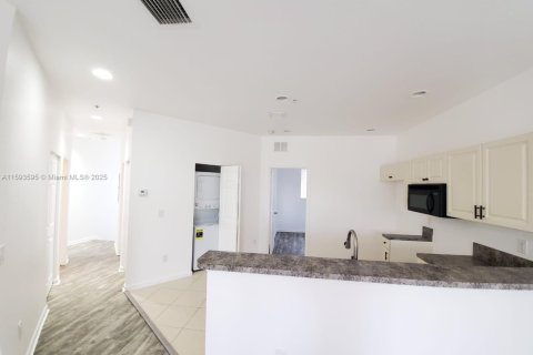 Купить кондоминиум в Ривьера-Бич, Флорида 3 спальни, 96.99м2, № 1978167 - фото 14