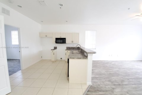 Купить кондоминиум в Ривьера-Бич, Флорида 3 спальни, 96.99м2, № 1978167 - фото 10