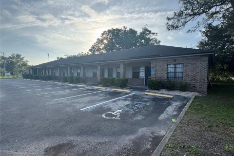 Commercial property in Jacksonville, Florida № 2235152 - photo 10