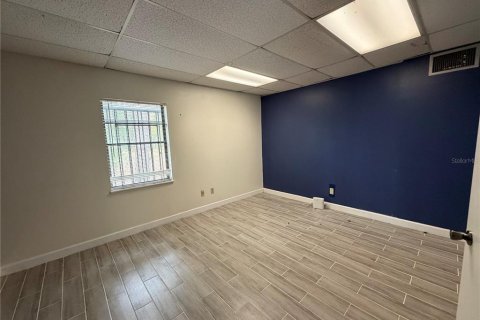 Commercial property in Jacksonville, Florida № 2235152 - photo 7