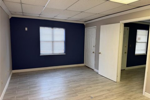 Commercial property in Jacksonville, Florida № 2235152 - photo 3