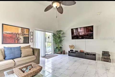Villa ou maison à vendre à Davenport, Floride: 4 chambres, 220.74 m2 № 1630267 - photo 12