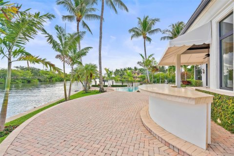 House in North Palm Beach, Florida 5 bedrooms, 428.37 sq.m. № 2069089 - photo 30