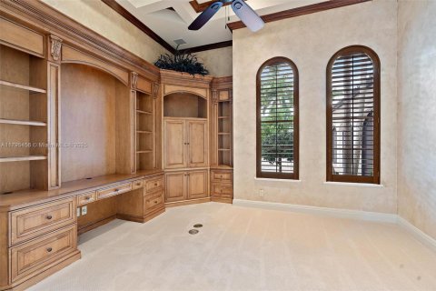 House in North Palm Beach, Florida 5 bedrooms, 428.37 sq.m. № 2069089 - photo 15