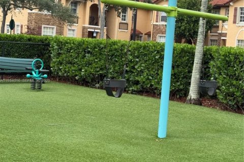 Снять в аренду виллу или дом в Хомстед, Флорида 2 спальни, 99.31м2, № 1992300 - фото 15