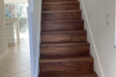 Снять в аренду виллу или дом в Хомстед, Флорида 2 спальни, 99.31м2, № 1992300 - фото 10