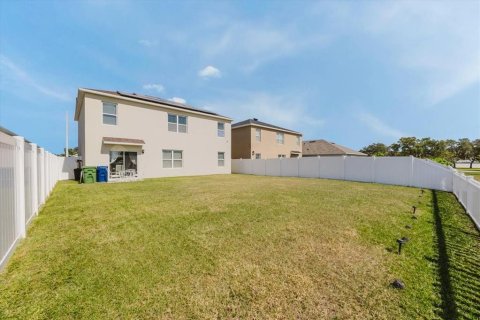 House in Winter Haven, Florida 5 bedrooms, 250.46 sq.m. № 2214668 - photo 27