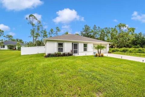 Villa ou maison à vendre à North Port, Floride: 3 chambres, 144.46 m2 № 1900087 - photo 1