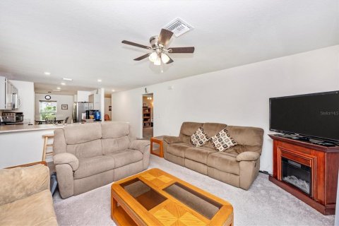 Villa ou maison à vendre à North Port, Floride: 3 chambres, 144.46 m2 № 1900087 - photo 24