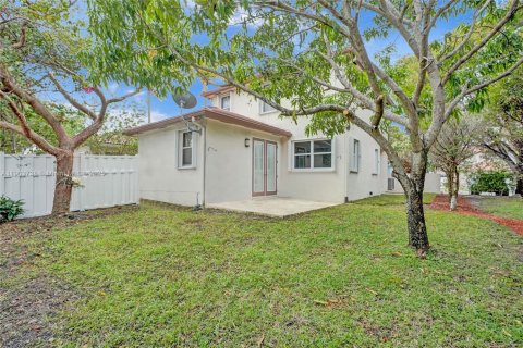 Купить виллу или дом в Плантация, Флорида 4 спальни, 167.97м2, № 1954477 - фото 20