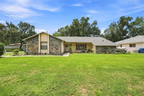 Villa ou maison à vendre à Spring Hill, Floride: 3 chambres, 154.12 m2 № 2298076 - photo 5