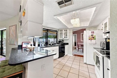 Villa ou maison à vendre à Spring Hill, Floride: 3 chambres, 154.12 m2 № 2298076 - photo 11