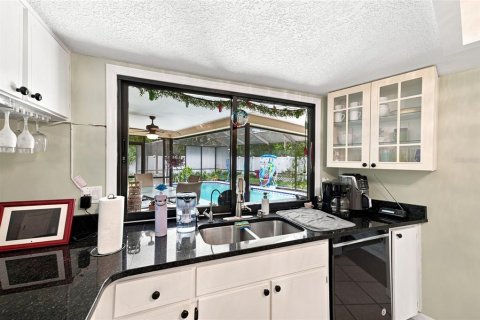 Villa ou maison à vendre à Spring Hill, Floride: 3 chambres, 154.12 m2 № 2298076 - photo 10