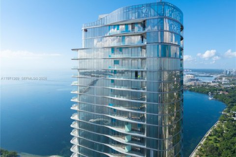 Купить кондоминиум в Майами, Флорида 4 спальни, 255.67м2, № 2174646 - фото 2